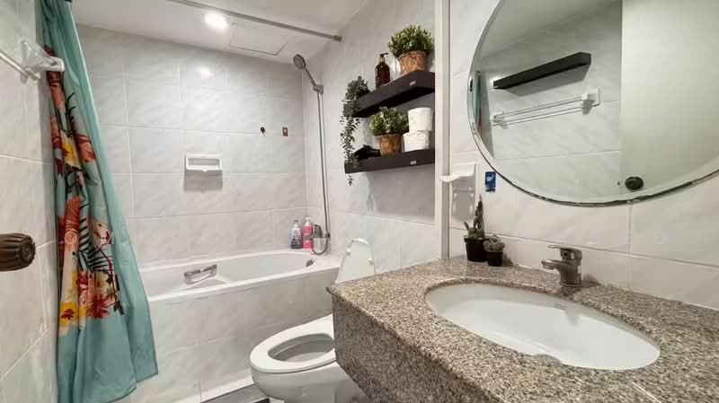 Omni Tower Sukhumvit Nana, Bangkok, 69 Sukhumvit 4 Alley, Khlong Toei, Bangkok, 1 Bedroom, 55 sqm, Condo For Rent, by Komkrit Arunvessased, 500487820 - DDproperty.com