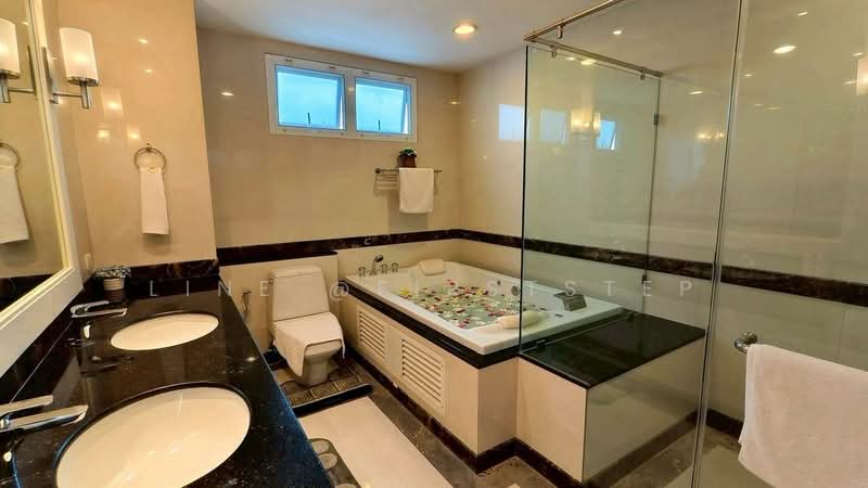 Piyathip Place, Bangkok, 24 Soi Prommitr, Khlong Tan Nua, Watthana, Bangkok, 4 Bedrooms, 800 sqm, Condo For Rent, by LINE @firststep, 500487826 - DDproperty.com