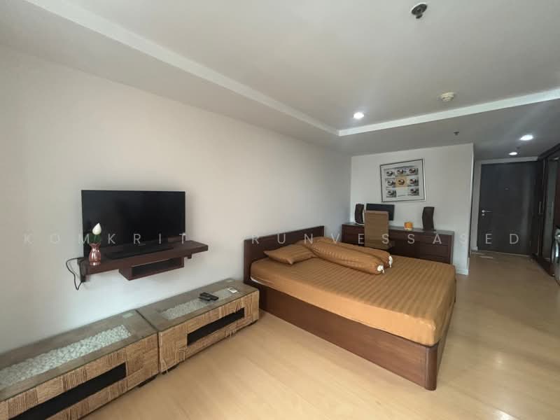 The Trendy, Bangkok, 10 Soi Sukhumvit 13, Khlongtoei Nua, Watthana, Bangkok, 1 Bedroom, 35 sqm, Condo For Rent, by Komkrit Arunvessased, 500487889 - DDproperty.com