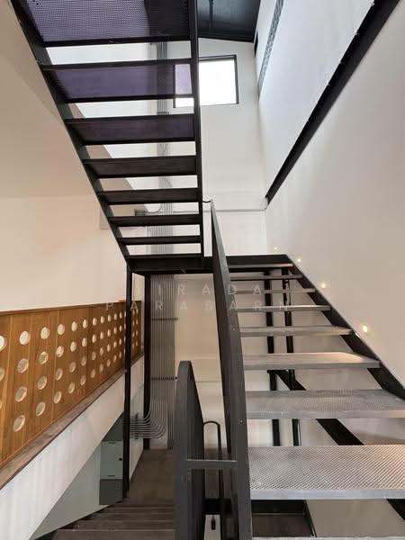 Wong Wian Yi 22, Bangkok, Pom Prap, Pom Prap Sattru Phai, Bangkok, , 222 sqm, Shophouse For Rent, by Airada Parasarn, 500487891 - DDproperty.com