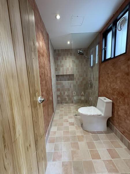 Wong Wian Yi 22, Bangkok, Pom Prap, Pom Prap Sattru Phai, Bangkok, , 222 sqm, Shophouse For Rent, by Airada Parasarn, 500487891 - DDproperty.com