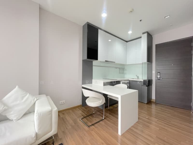 Ivy Ampio, Bangkok, 48 Ratchadaphisek Road, Huai Khwang, Bangkok, 1 Bedroom, 43 sqm, Condo For Sale, by Wachirarut K., 500487933 - DDproperty.com