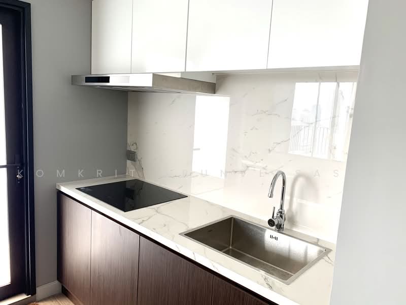 Icon III, Bangkok, 858 Sukhumvit Road, Khlong Tan Nua, Watthana, Bangkok, 2 Bedrooms, 112 sqm, Condo For Rent, by Komkrit Arunvessased, 500487957 - DDproperty.com