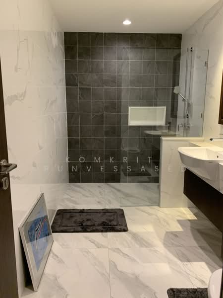Icon III, Bangkok, 858 Sukhumvit Road, Khlong Tan Nua, Watthana, Bangkok, 2 Bedrooms, 112 sqm, Condo For Rent, by Komkrit Arunvessased, 500487957 - DDproperty.com
