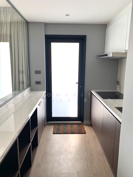 Icon III, Bangkok, 858 Sukhumvit Road, Khlong Tan Nua, Watthana, Bangkok, 2 Bedrooms, 112 sqm, Condo For Rent, by Komkrit Arunvessased, 500487957 - DDproperty.com
