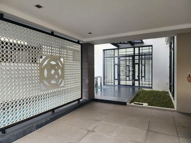 Altitude Mastery Phaholyothin 24, Bangkok, Phahonyothin 24 Soi 8, Jom Phon, Chatuchak, Bangkok, 5 Bedrooms, 391 sqm, Single Detached House For Sale, by Pavadee Boonyarith, 500487973 - DDproperty.com