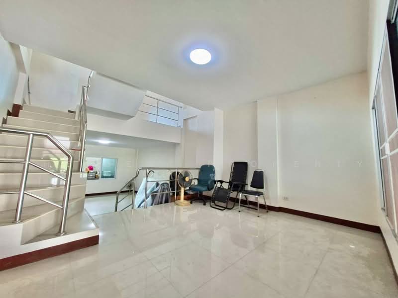 Subsomboon Village Pracha Uthit 74/1, Bangkok, Thung Khru, Bangkok, 4 Bedrooms, 100 sqm, Townhouse For Sale, by The Best Property ไอซ์, 500487996 - DDproperty.com