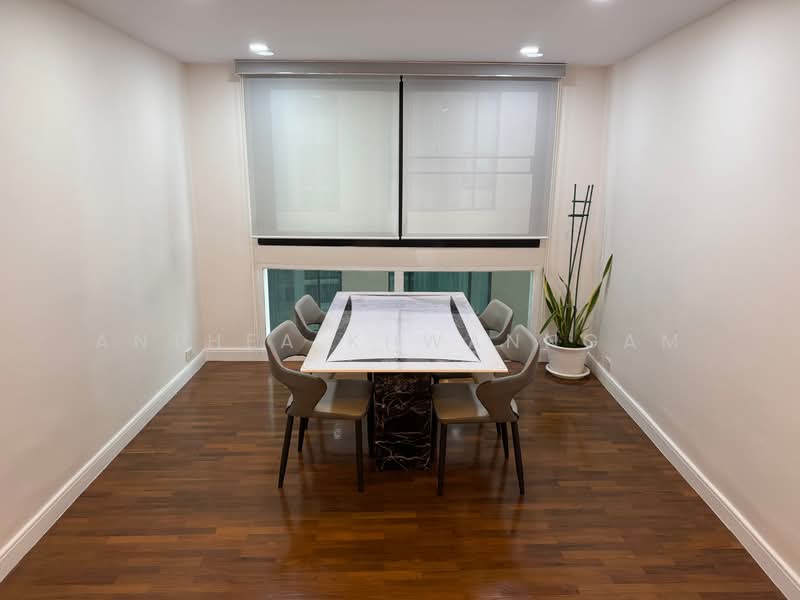 President Park Sukhumvit 24, Bangkok, 99 Sukhumvit 24 Alley, Khlongtoei Nua, Watthana, Bangkok, 3 Bedrooms, 223 sqm, Condo For Sale, by Anthea Khwanngam, 500487997 - DDproperty.com