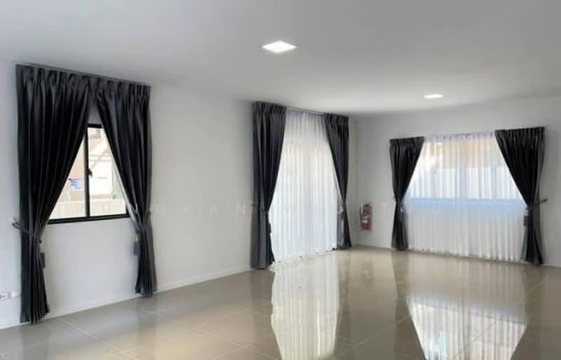 3-BR House, Bangkok, Saphan Sung, Bangkok, 3 Bedrooms, 140 sqm, Single Detached House For Sale, by Rungkan Wijitjun, 500488035 - DDproperty.com