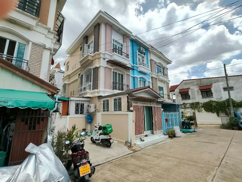 บ้านเอกนคร (Baan Eaknakhon) ซอยร่วมมิตรพัฒนา แยก3, กรุงเทพ, ถนนรามอินทรา, ท่าแร้ง, บางเขน, กรุงเทพ, 150 ตร.ม., ทาวน์เฮ้าส์ ขาย, โดย คุณ การันต์ ค้ำคูณ (รันต์), 500488039 - DDproperty.com