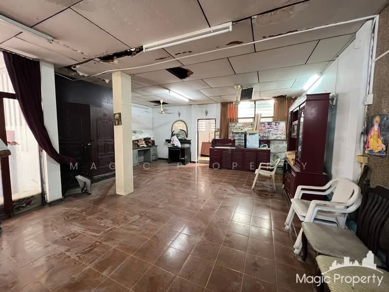 3 Bedroom Townhouse For Sale in Soi Ekkamai 12, Bangkok, Khlong Tan Nua, Watthana, Bangkok, 3 Bedrooms, 200 sqm, Townhouse For Sale, by Magic Property, 500488058 - DDproperty.com