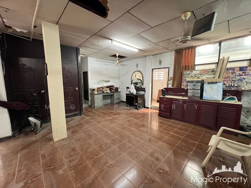 3 Bedroom Townhouse For Sale in Soi Ekkamai 12, Bangkok, Khlong Tan Nua, Watthana, Bangkok, 3 Bedrooms, 200 sqm, Townhouse For Sale, by Magic Property, 500488058 - DDproperty.com