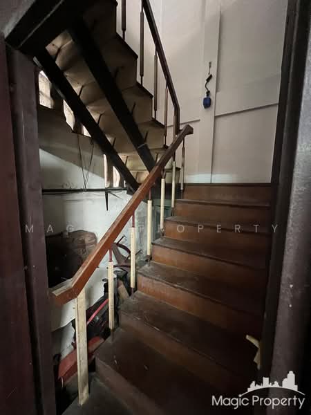 3 Bedroom Townhouse For Sale in Soi Ekkamai 12, Bangkok, Khlong Tan Nua, Watthana, Bangkok, 3 Bedrooms, 200 sqm, Townhouse For Sale, by Magic Property, 500488058 - DDproperty.com
