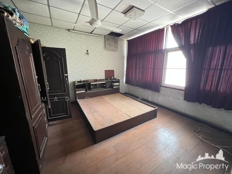 3 Bedroom Townhouse For Sale in Soi Ekkamai 12, Bangkok, Khlong Tan Nua, Watthana, Bangkok, 3 Bedrooms, 200 sqm, Townhouse For Sale, by Magic Property, 500488058 - DDproperty.com