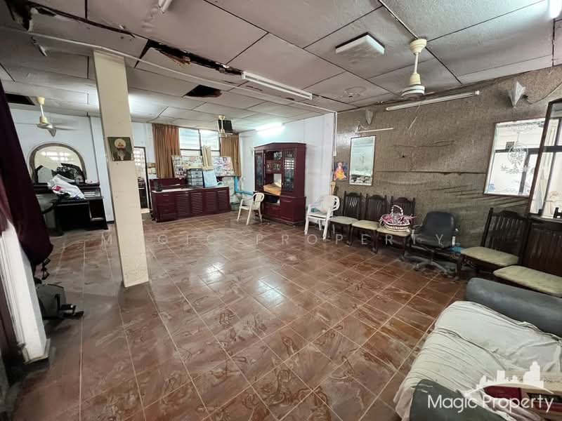 3 Bedroom Townhouse For Sale in Soi Ekkamai 12, Bangkok, Khlong Tan Nua, Watthana, Bangkok, 3 Bedrooms, 200 sqm, Townhouse For Sale, by Magic Property, 500488058 - DDproperty.com