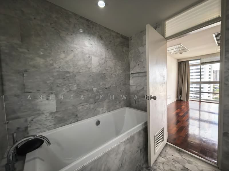 La Cascade, Bangkok, Eakamai, Khlong Tan Nua, Watthana, Bangkok, 3 Bedrooms, 260 sqm, Condo For Sale, by Anthea Khwanngam, 500488065 - DDproperty.com