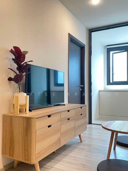 XT Huaikhwang, Bangkok, 244 Ratchadaphisek Road, Huai Khwang, Bangkok, 1 Bedroom, 35 sqm, Condo For Rent, by Wiratee Aramrun, 500488078 - DDproperty.com