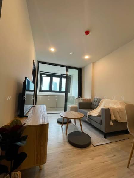 XT Huaikhwang, Bangkok, 244 Ratchadaphisek Road, Huai Khwang, Bangkok, 1 Bedroom, 35 sqm, Condo For Rent, by Wiratee Aramrun, 500488078 - DDproperty.com