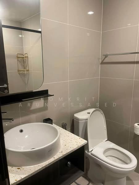 XT Huaikhwang, Bangkok, 244 Ratchadaphisek Road, Huai Khwang, Bangkok, 1 Bedroom, 35 sqm, Condo For Rent, by Komkrit Arunvessased, 500488122 - DDproperty.com