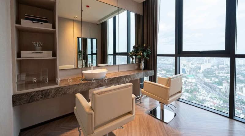 Mazarine Ratchayothin, Bangkok, Soi Phahonyothin 30, Phahonyothin Road, Chan Kasem, Chatuchak, Bangkok, 1 Bedroom, 42 sqm, Condo For Sale, by Rungkan Wijitjun, 500488128 - DDproperty.com