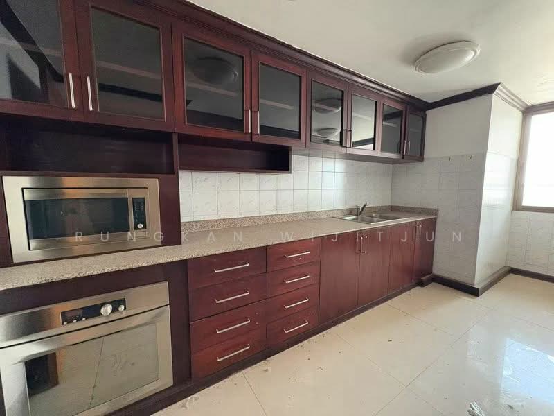 Floraville Condominium, Bangkok, 51 Pattanakarn, Suan Luang, Bangkok, 3 Bedrooms, 160 sqm, Condo For Sale, by Rungkan Wijitjun, 500488163 - DDproperty.com