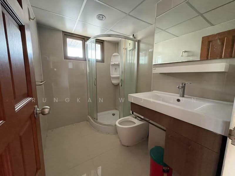 Floraville Condominium, Bangkok, 51 Pattanakarn, Suan Luang, Bangkok, 3 Bedrooms, 160 sqm, Condo For Sale, by Rungkan Wijitjun, 500488163 - DDproperty.com