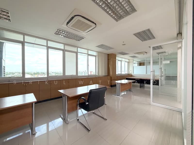 Office แอร์24ชม., 650m จาก BTS, 15 นาทีจากสุวรรณภูมิ, ติดถนนศรีนครินทร์, กรุงเทพ, ศรีนครินทร์, สวนหลวง, กรุงเทพ, 624 ตร.ม., สำนักงาน ให้เช่า, โดย Sirikul Wattanakorn, 500488173 - DDproperty.com