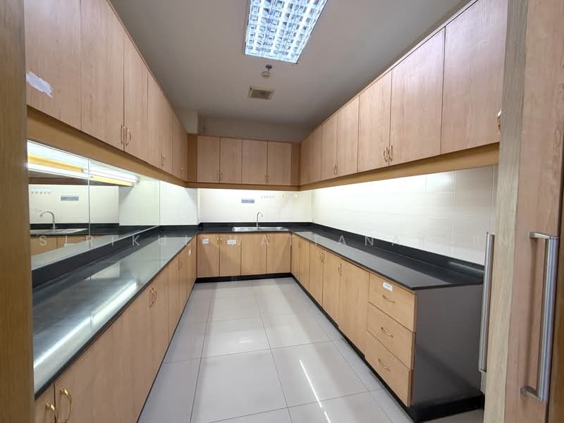 Office แอร์24ชม., 650m จาก BTS, 15 นาทีจากสุวรรณภูมิ, ติดถนนศรีนครินทร์, กรุงเทพ, ศรีนครินทร์, สวนหลวง, กรุงเทพ, 624 ตร.ม., สำนักงาน ให้เช่า, โดย Sirikul Wattanakorn, 500488173 - DDproperty.com