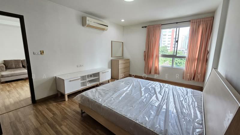 Y.O. Place, Bangkok, 223 Soi Sai Nam Thip 2, Khlong Toei, Bangkok, 1 Bedroom, 58 sqm, Condo For Rent, by BANGKOK PROPERTY AGENTS, 500488227 - DDproperty.com