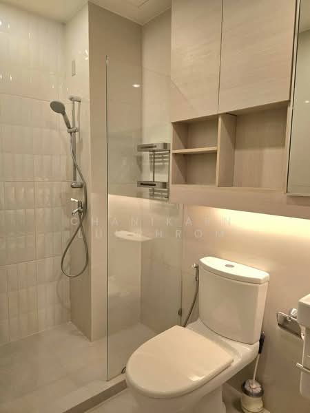 Life Asoke, Bangkok, Asoke-Dindang Road, Bang Kapi, Huai Khwang, Bangkok, 1 Bedroom, 30 sqm, Condo For Rent, by Chanikarn Lumphrom, 500488232 - DDproperty.com