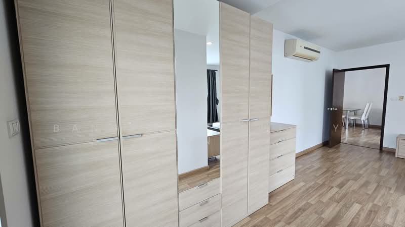 Y.O. Place, Bangkok, 223 Soi Sai Nam Thip 2, Khlong Toei, Bangkok, 2 Bedrooms, 93 sqm, Condo For Rent, by BANGKOK PROPERTY AGENTS, 500488263 - DDproperty.com