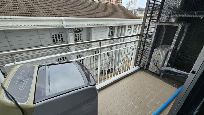 Y.O. Place, Bangkok, 223 Soi Sai Nam Thip 2, Khlong Toei, Bangkok, 1 Bedroom, 59 sqm, Condo For Rent, by BANGKOK PROPERTY AGENTS, 500488294 - DDproperty.com