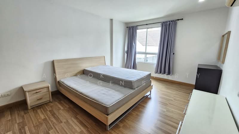 Y.O. Place, Bangkok, 223 Soi Sai Nam Thip 2, Khlong Toei, Bangkok, 1 Bedroom, 59 sqm, Condo For Rent, by BANGKOK PROPERTY AGENTS, 500488294 - DDproperty.com
