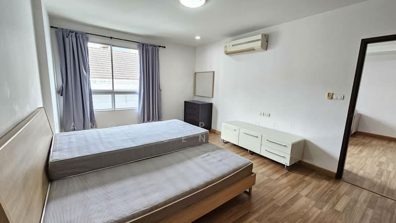 Y.O. Place, Bangkok, 223 Soi Sai Nam Thip 2, Khlong Toei, Bangkok, 1 Bedroom, 59 sqm, Condo For Rent, by BANGKOK PROPERTY AGENTS, 500488294 - DDproperty.com