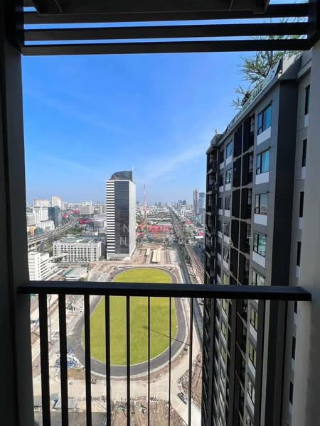 Life Asoke, Bangkok, Asoke-Dindang Road, Bang Kapi, Huai Khwang, Bangkok, 1 Bedroom, 30 sqm, Condo For Rent, by Banjarat Thanomchat, 500488348 - DDproperty.com