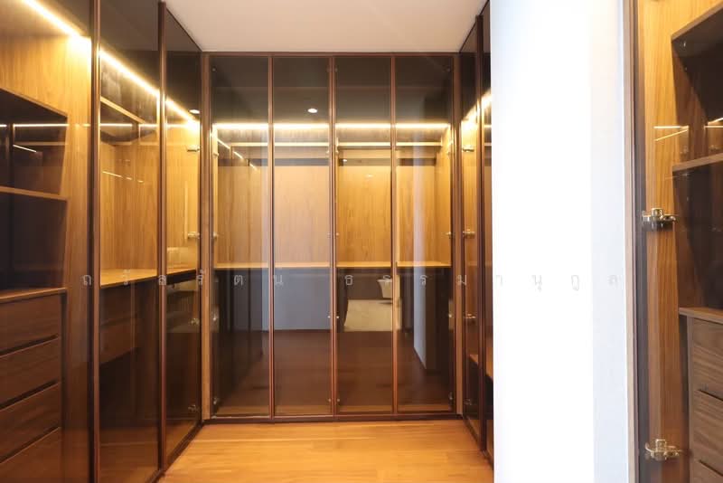 The Estelle Phrom Phong, Bangkok, 131 Soi Sukhumvit 26, Khong Tan, Khlong Toei, Bangkok, 3 Bedrooms, 160 sqm, Condo For Sale, by ถวัลรัตน์ ธรรมานุกูล, 500488376 - DDproperty.com