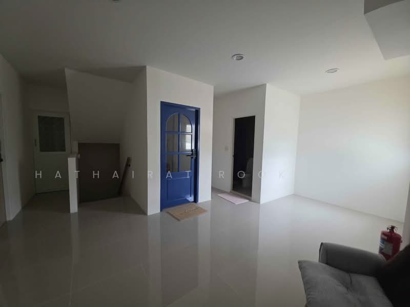 3-BR Townhouse, Bangkok, Bang Kae Nua, Bang Khae, Bangkok, 3 Bedrooms, 311 sqm, Townhouse For Sale, by Hathairat Rookphan, 500488410 - DDproperty.com