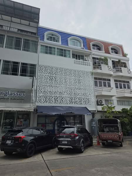 ทาวน์เฮ้าส์ 3-ห้องนอน, กรุงเทพ, บางแคเหนือ, บางแค, กรุงเทพ, 311 ตร.ม., ทาวน์เฮ้าส์ ขาย, โดย Hathairat Rookphan, 500488410 - DDproperty.com