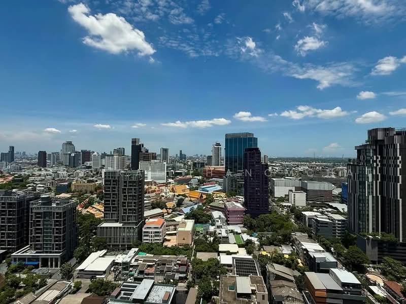 Maru Ekkamai 2, Bangkok, 70-5 Sukhumvit 63 Road, Phra Kanong Nua, Watthana, Bangkok, 1 Bedroom, 33 sqm, Condo For Rent, by Banjarat Thanomchat, 500488436 - DDproperty.com