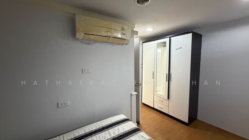 Thonglor Tower, Bangkok, Soi Thonglor, Sukhumvit 55 Road, Khlongtoei Nua, Watthana, Bangkok, 2 Bedrooms, 50 sqm, Condo For Rent, by Hathairat Rookphan, 500488444 - DDproperty.com