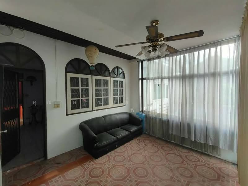 ลาดพร้าว87 โครงการ1 ซอยลาดพร้าว87 แยก3, Bangkok, ถนนลาดพร้ว, Khlong Chaokhun Sing, Wang Thonglang, Bangkok, 2 Bedrooms, 80 sqm, Townhouse For Sale, by คุณ อานนท์ บุญกรม (เซฟ), 500488447 - DDproperty.com