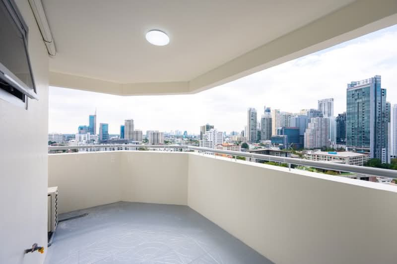 The Waterford Diamond Tower Sukhumvit, Bangkok, 758/18 Soi Sukhumvit 30/1, Sukhumvit Road, Khlong Toei, Bangkok, 2 Bedrooms, 144 sqm, Condo For Sale, by Knight Frank Chartered (Thailand) Co.,Ltd, 500488449 - DDproperty.com