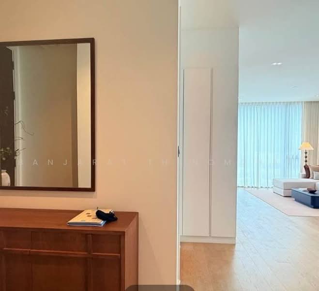 The Strand Thonglor, Bangkok, 36 Soi Sukhumvit 55, Khlong Tan Nua, Watthana, Bangkok, 2 Bedrooms, 91 sqm, Condo For Rent, by Banjarat Thanomchat, 500488458 - DDproperty.com