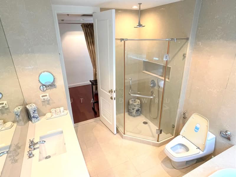 Athenee Residence, Bangkok, 65 Witthayu Road, Lumphini, Pathum Wan, Bangkok, 2 Bedrooms, 130 sqm, Condo For Sale, by Kanrutai Dawruang, 500488471 - DDproperty.com