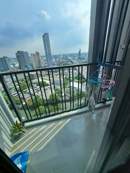 The Base Park West Sukhumvit 77, Bangkok, 11 Soi Sukhumvit 77 Sukhumvit Road, Phra Kanong Nua, Watthana, Bangkok, 2 Bedrooms, 48 sqm, Condo For Rent, by Hathairat Rookphan, 500488499 - DDproperty.com