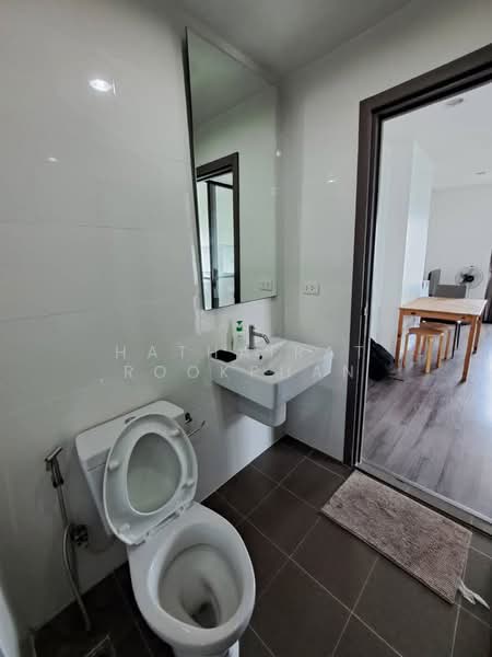 The Base Park West Sukhumvit 77, Bangkok, 11 Soi Sukhumvit 77 Sukhumvit Road, Phra Kanong Nua, Watthana, Bangkok, 2 Bedrooms, 48 sqm, Condo For Rent, by Hathairat Rookphan, 500488499 - DDproperty.com