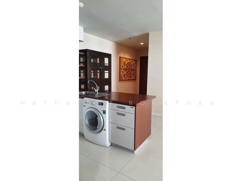 Sukhumvit City Resort, Bangkok, 51 Soi Sukhumvit 11, Khlongtoei Nua, Watthana, Bangkok, 2 Bedrooms, 97 sqm, Condo For Rent, by Hathairat Rookphan, 500488506 - DDproperty.com