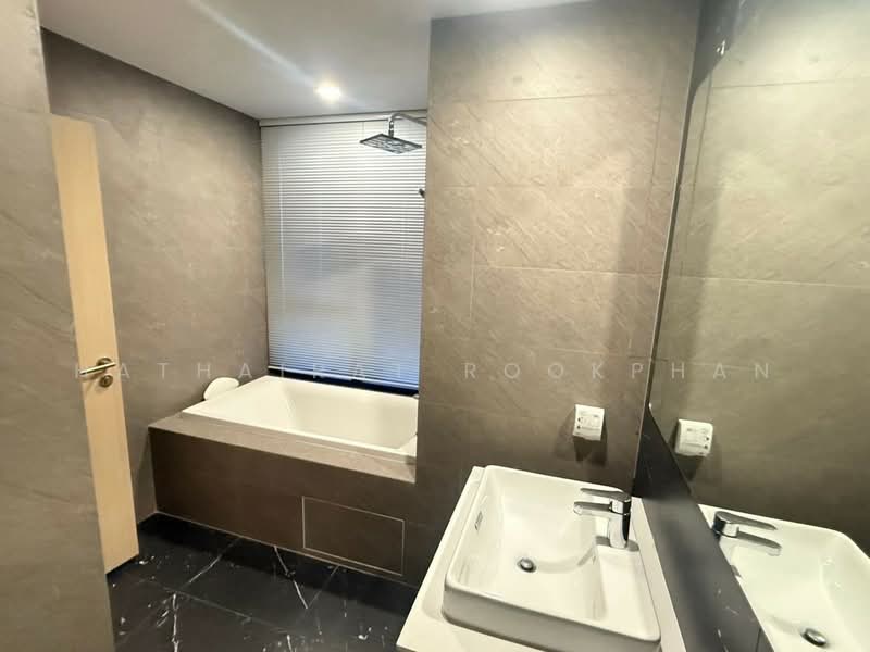 Skyrise Avenue Sukhumvit 64, Bangkok, 3 Soi Sukhumvit 64, Bang Chak, Phra Khanong, Bangkok, 2 Bedrooms, 55 sqm, Condo For Rent, by Hathairat Rookphan, 500488513 - DDproperty.com