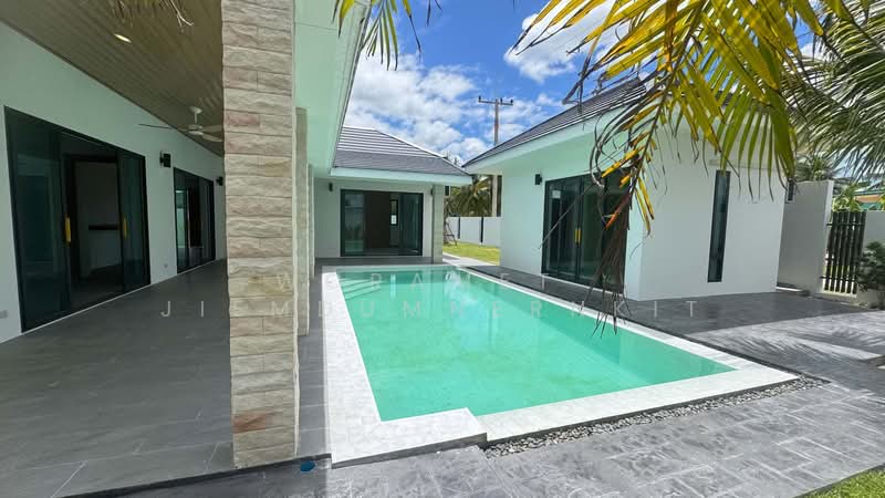 3-BR Villa, Prachuap Khiri Khan, Hin Lek Fai, Hua Hin, Prachuap Khiri Khan, 3 Bedrooms, 210 sqm, Villa For Sale, by Woramet Jiemdumnernkit, 500488537 - DDproperty.com