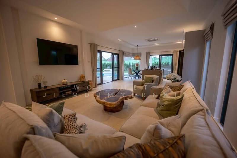 3-BR House, Prachuap Khiri Khan, Nong Kae, Hua Hin, Prachuap Khiri Khan, 3 Bedrooms, 250 sqm, Single Detached House For Sale, by Woramet Jiemdumnernkit, 500488577 - DDproperty.com